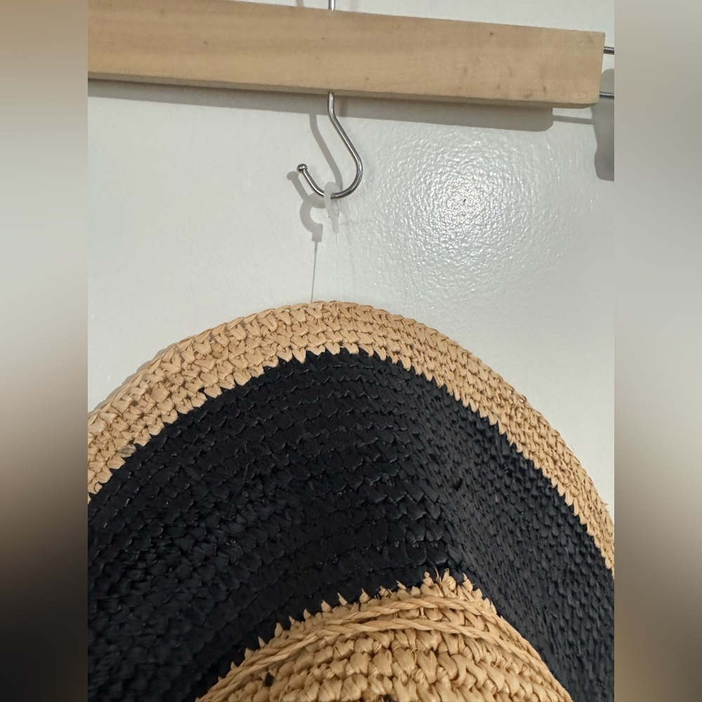 Brave + True Black and Tan 100% Raffia grass hat - Picture 3 of 6